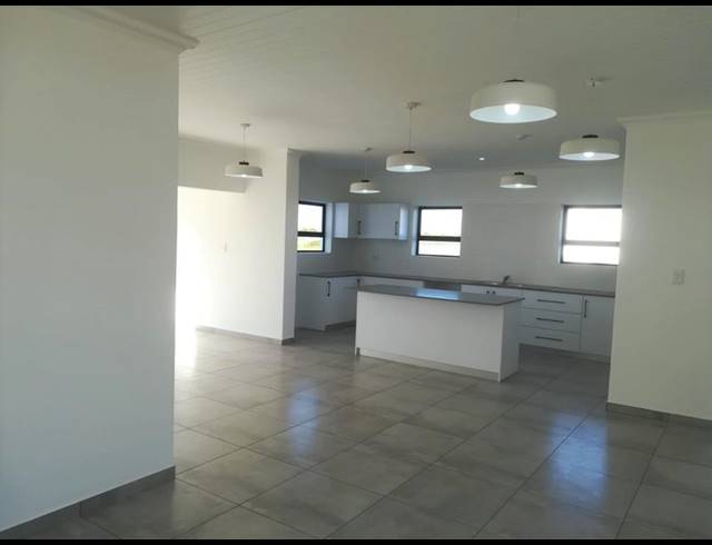 3 BEDROOM HOUSE FOR SALE IN LAAIPLEK